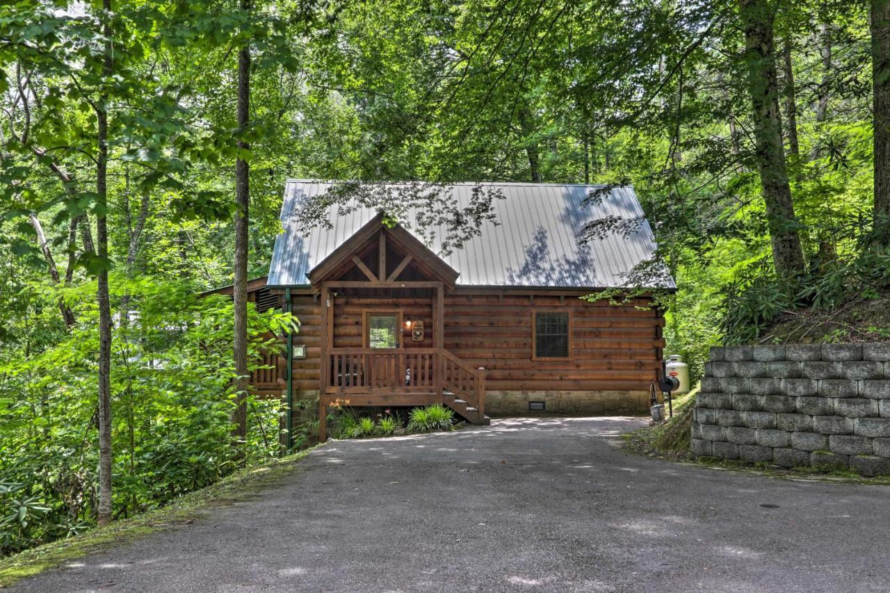 Gatlinburg Mountainside Escape With Deck And Hot Tub! Villa Exteriör bild