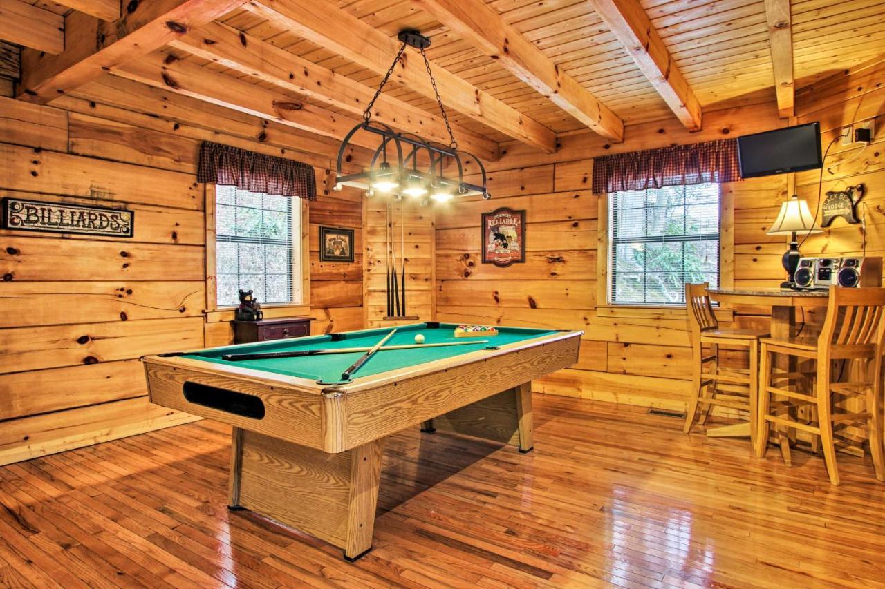 Gatlinburg Mountainside Escape With Deck And Hot Tub! Villa Exteriör bild